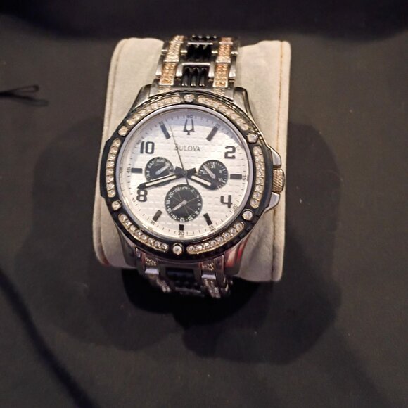 Bulova C637436 Men's Day and Date Crystal Watch - Picture 3 of 5